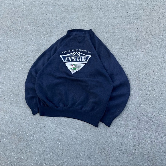 Vintage 90’s Notre Dame Fighting Irish Crewneck Sweatshirt - Picture 3 of 10